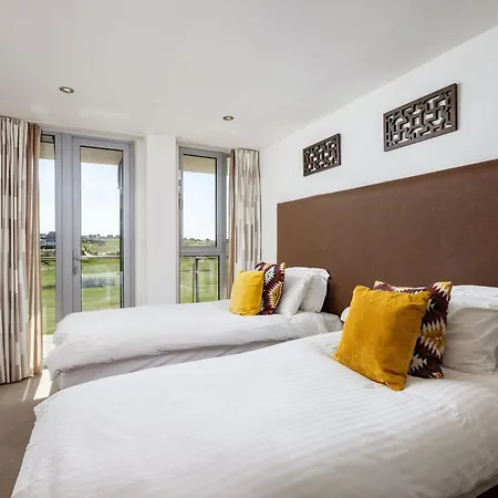 Surfside 34 Zinc In Newquay Feriehus *
